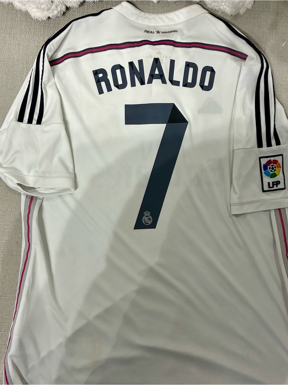 2014-15 adidas Real Madrid Home Jersey — Cristiano Ronaldo #7 (Size XL)